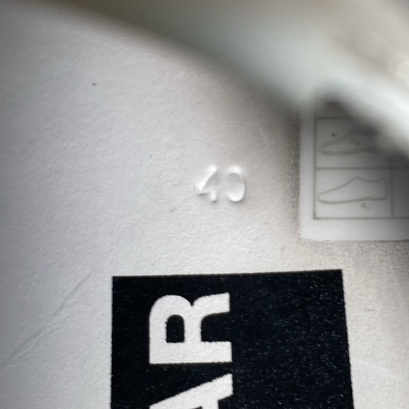 Golden Goose Pure-Star Leather Low Trainers White Black Mens size 40 - Picture 6 of 7